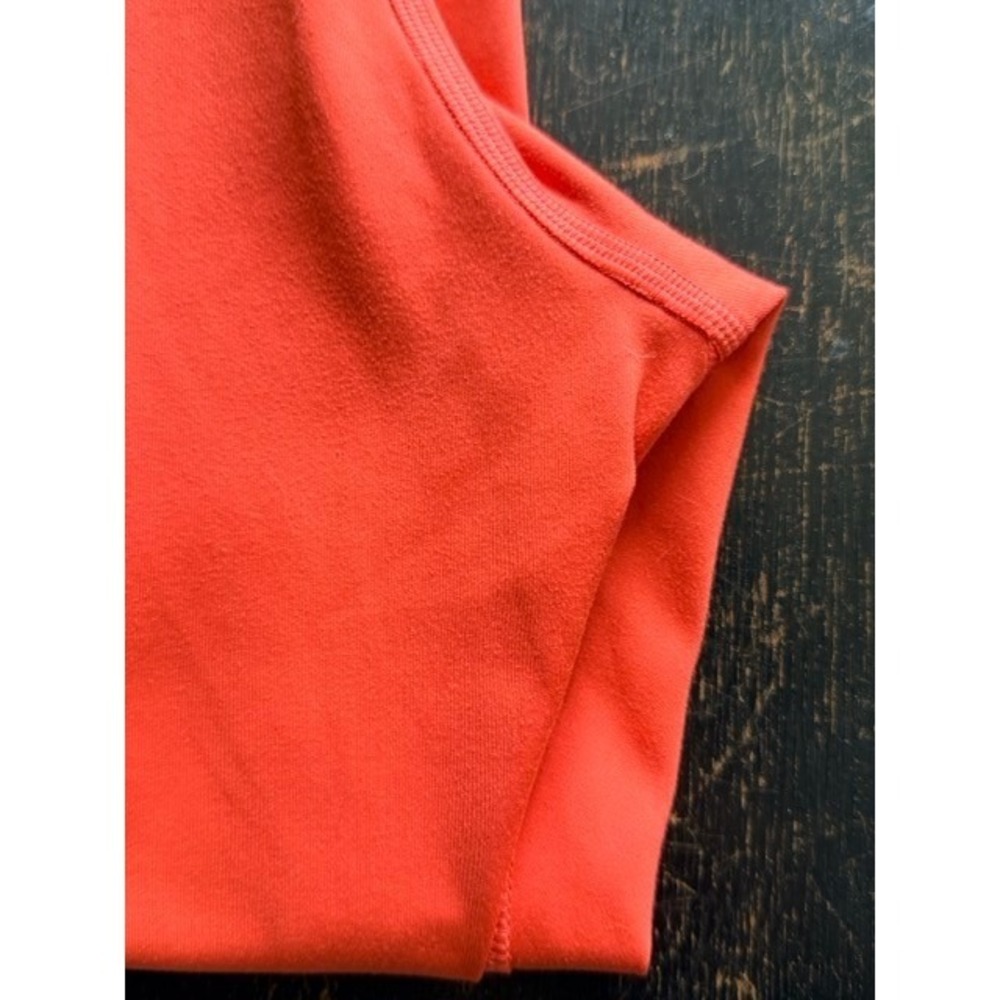 Girlfriend Collective Compressive High-Rise Capri Leggings Coral Size Small - Picture 10 of 10